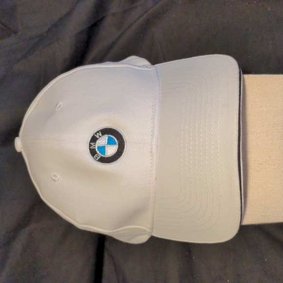 BMW | Accessories | Nwot White Bmw Logo Baseball Hat Navy Accent On ...